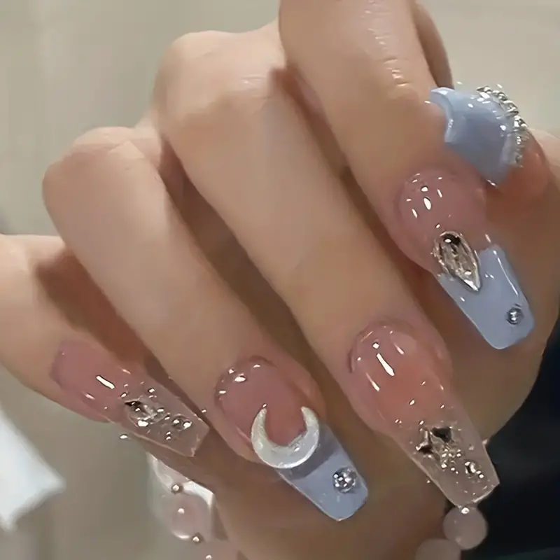 24 pcs Glossy Nude Pink Heart Press On Nails with Water Drop Rhinestones - CZ67