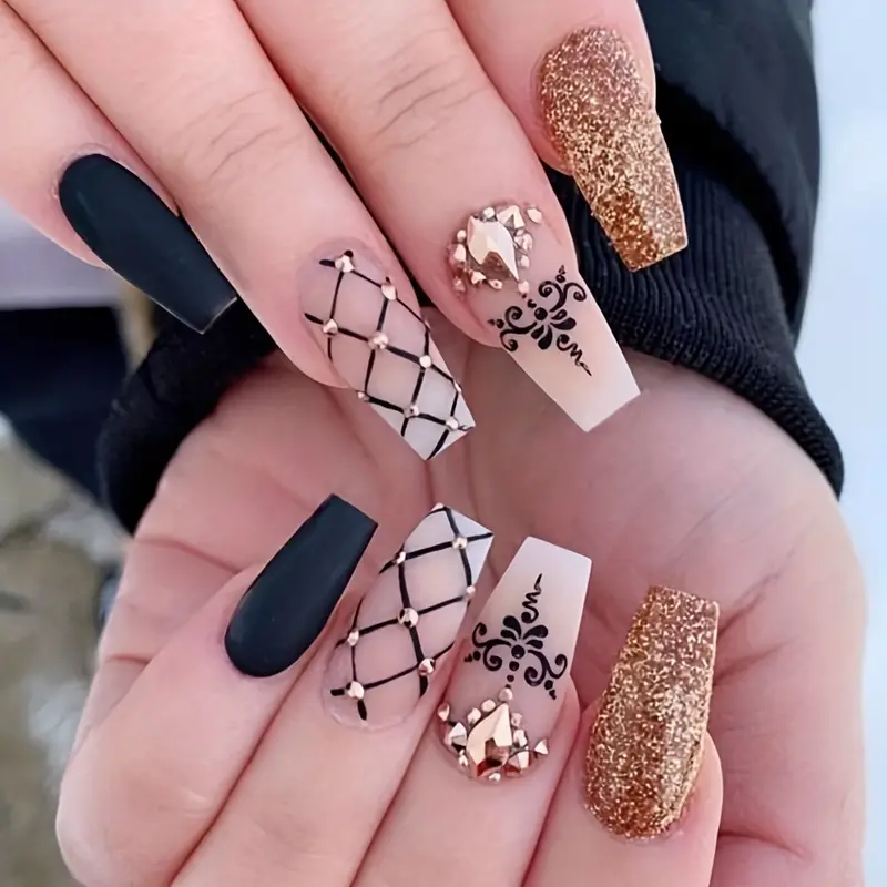 24 stk Golden Glitter kistepress på negler med rhinestones og rutete design