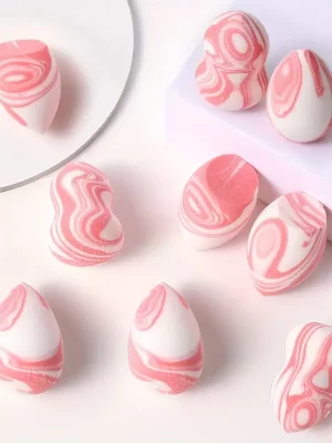 9 stk myk og skånsom hvit og lilla skjønnhetssvampblender
