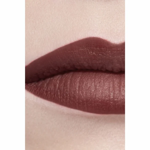 Chanel Rouge Allure Velvet Luminous Matte Lip Colour 04:00